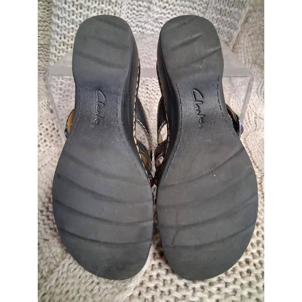 Clarks Collection Black Leather Adjustable Womens Slip-On Sandals Size 8M